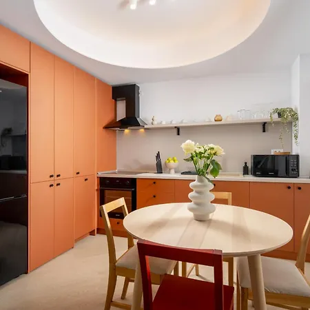 Apartment North By Urbanesq Cortina I