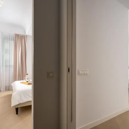 North By Urbanesq Cortina I * Bukarest