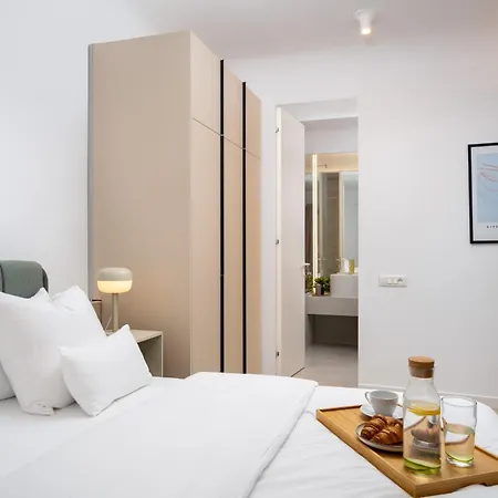 North By Urbanesq Cortina I