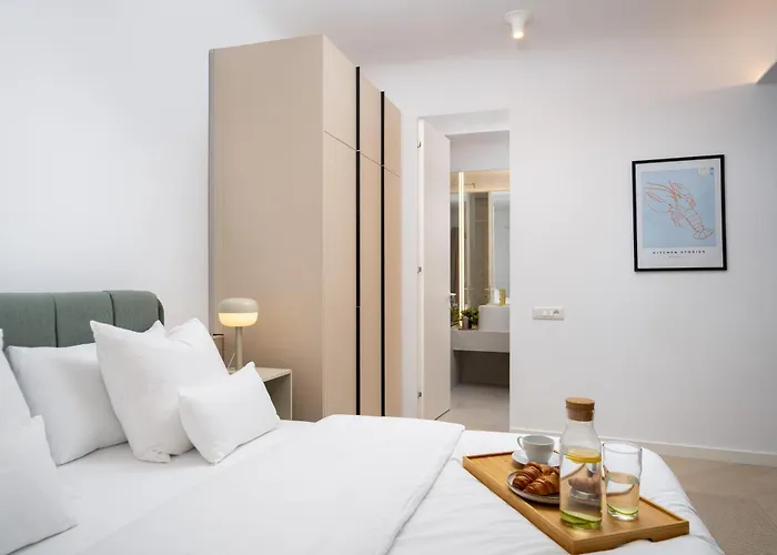 North By Urbanesq Cortina I